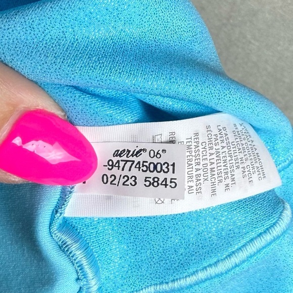 Offline By Aerie Real Me Crop High Rise Yoga Pants Blue Shine size L - Picture 2 of 11